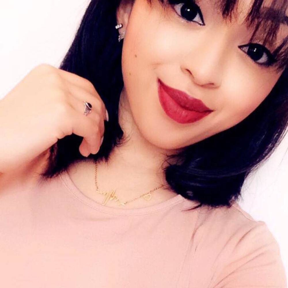 Meet your Posher, Iris